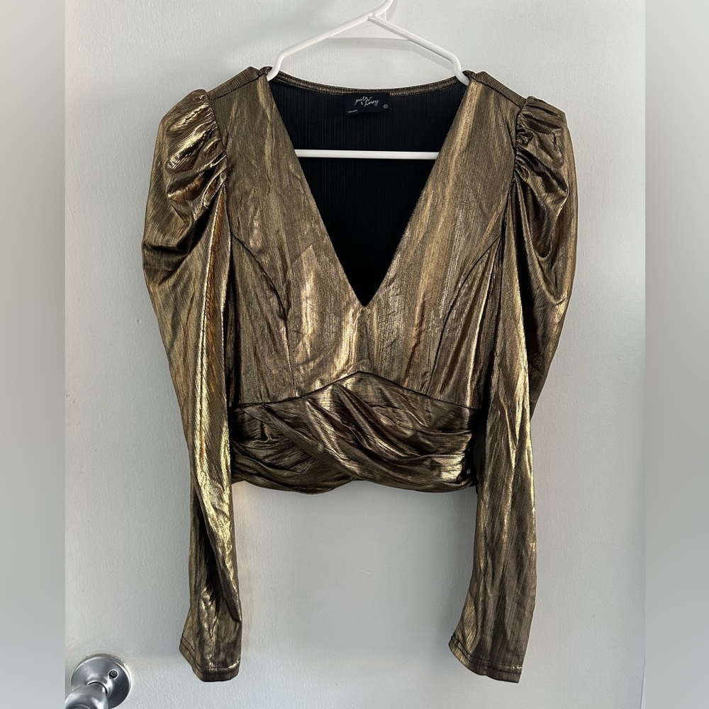 🌻 NWOT Milk & Honey Gold Metallic Cropped Puff-Sleeve Blouse 🌻